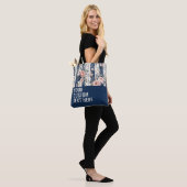Aangepaste tekst waterverf marine bloem streep pat tote bag (Op model)