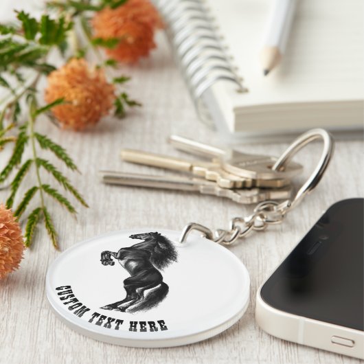 Aangepaste tekstSleutelhanger met rechtop zwarte p Sleutelhanger (Voorkant Rechts)