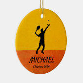 Aangepaste Tennis Player Coach Serve Yellow Xmas Keramisch Ornament (Rechts)