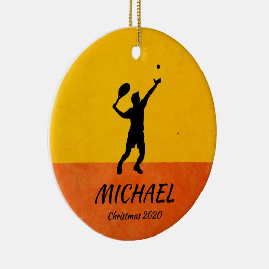 Aangepaste Tennis Player Coach Serve Yellow Xmas Keramisch Ornament (Rechts)