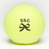 Aangepaste tennisballen met trouwmonogram en boog (Voorkant)