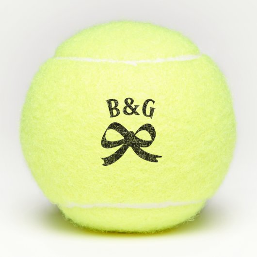 Aangepaste tennisballen met trouwmonogram en boog (Voorkant)