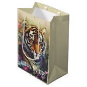 Aangepaste Tiger Tekst Gift Bag Medium Cadeauzakje (Voorkant Gekanteld)