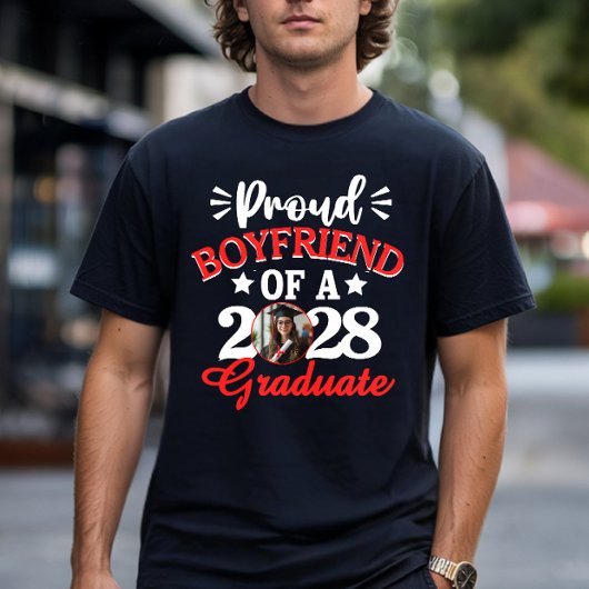 Aangepaste Trots Vriend van een 2028 Afgestudeerde T-shirt
