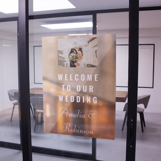 Aangepaste trouwfoto Welkom | Modern wit script Raamsticker