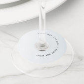 Aangepaste trouwlocatie met waterverf in oceaanbla wijnglaslabel (Dichtbij)