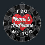 Aangepaste Trouwtekst Wit Zwart Houtskool Rood Har Dartbord<br><div class="desc">Aangepaste tekst Ik doe me ook bruiloft witte tekst bewerkbare namen met rood hart op zwart en houtskool gekleurd dartbord. Personaliseer voor een huwelijksfeest om te onthouden en koesteren als een liefdevolle herinnering aandenken!</div>