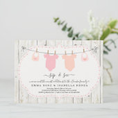 Aangepaste Twin Girls Sip en zie Uitnodiging (Staand voorkant)