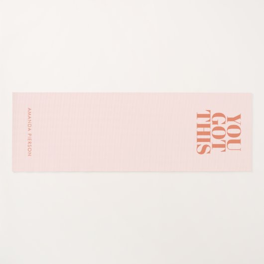 Aangepaste typografie met roze rode retro yogamat (Voorkant (horizontaal))