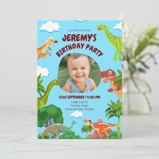 Aangepaste uitnodiging voor de verjaardag van de d (Staand voorkant)