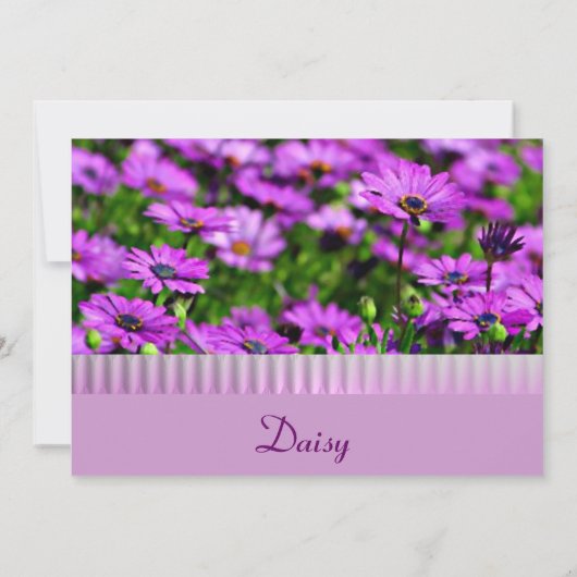 Aangepaste uitnodiging voor Paarse Daisies Garden (Achterkant)