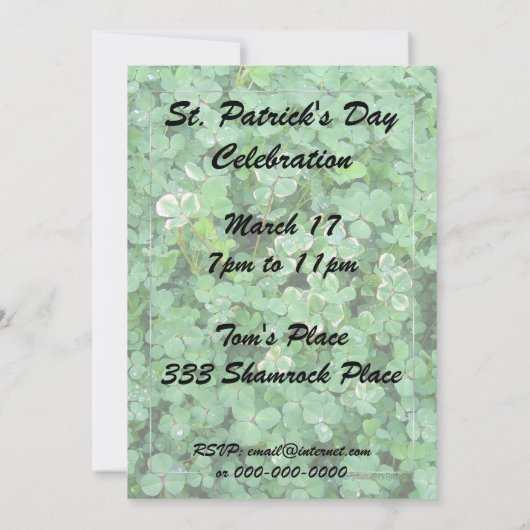 Aangepaste uitnodigingen voor groene witte shamroc (Achterkant)