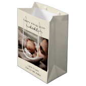 Aangepaste Vaderdag Cute Minimal Photo Medium Cadeauzakje (Voorkant Gekanteld)