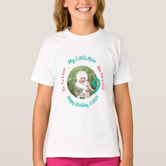 Aangepaste verjaardagsnaam met foto t-shirt (Voorkant)