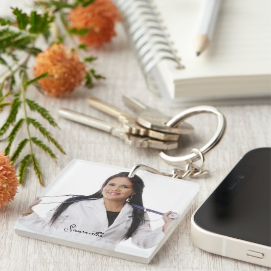 Aangepaste verpleegfoto en persoonlijke naam Sleut Sleutelhanger (Voorkant Rechts)