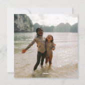 Aangepaste vierkante feestelijke rode 2 familie fo feestdagenkaart (Achterkant)