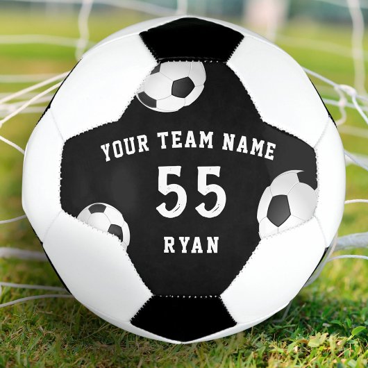 Aangepaste voetbal met teamnaam en -nummer