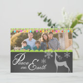 Aangepaste vrede op aarde Chalkboard Holiday Foto Feestdagenkaart (Staand voorkant)