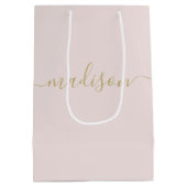 Aangepaste vrouwelijke gouden schrift blush roze medium cadeauzakje (Achterkant)