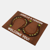 Aangepaste "Welkom" met twee Hoefijzers Deurmat (Schuin)