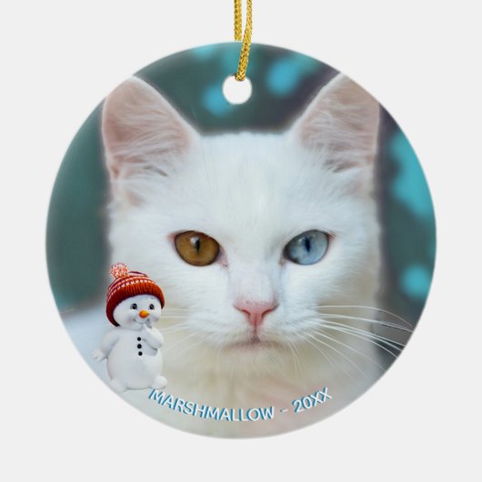 Aangepaste White Cat Foto met Cute Snowman Keramisch Ornament (Voorkant)