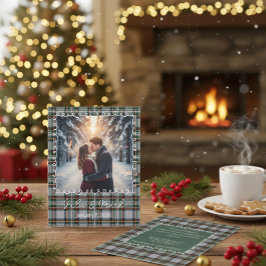 Aangepaste winter verlovingsfotokaart met tartan feestdagenkaart
