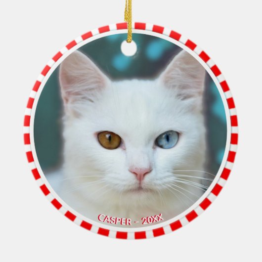 Aangepaste witte kat foto met rood en wit Lijst Keramisch Ornament (Achterkant)