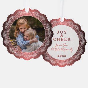 Aangepaste witte Mandala krans op Faux Red Metal Ornament Kaart