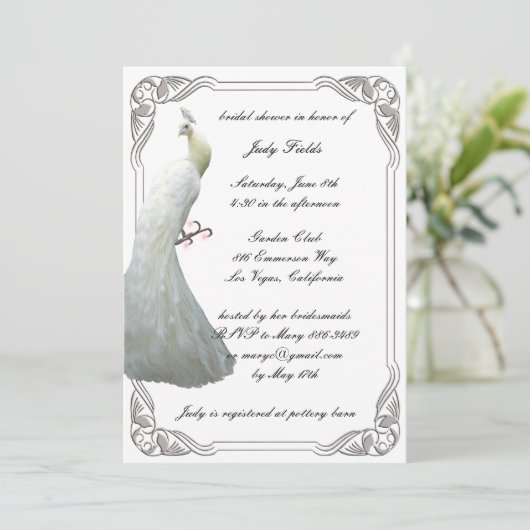 Aangepaste witte pauw bruids douche uitnodiging (Staand voorkant)