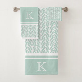 Aangepaste Zeeglas Mint Groen Wit Zigzag Stripes Bad Handdoek