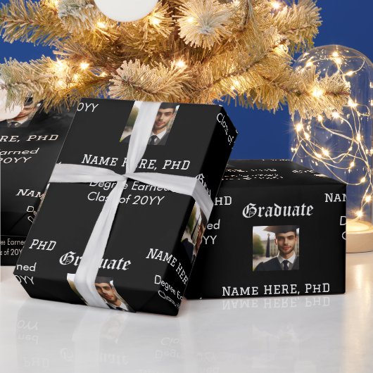 Aangepaste zwart-wit Afstuderen Fotoklasse Degree Cadeaupapier (Feestdagen)