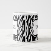 Aangepaste zwarte en witte Funky Zebra Stripes Grote Koffiekop (Voorkant)