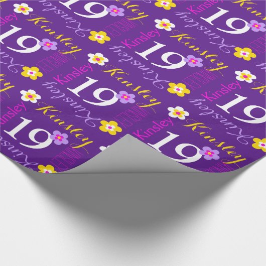 Aangepersonaliseerde naam bloem leeftijd 19e verja cadeaupapier (Hoek)