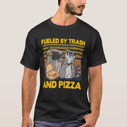 Aangevoed door Trash en Pizza Raccoon Pullover Hoo (Voorkant)