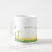 Aangevuurd door [Your Words] – Bewerkbare Quote Co Koffiemok (Voorkant links)