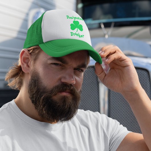 Aangewezen Drinker St Patrick's Day Trucker Pet