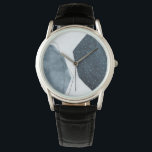 Aangrenzende abstractie horloge<br><div class="desc">Aangrenzende Abstractie II door Emma Scarvey. Voorziet in een zeer dichte hexagon-achtige vorm met verschillende texturen en in hoofdzakelijk blauwe tinten.</div>