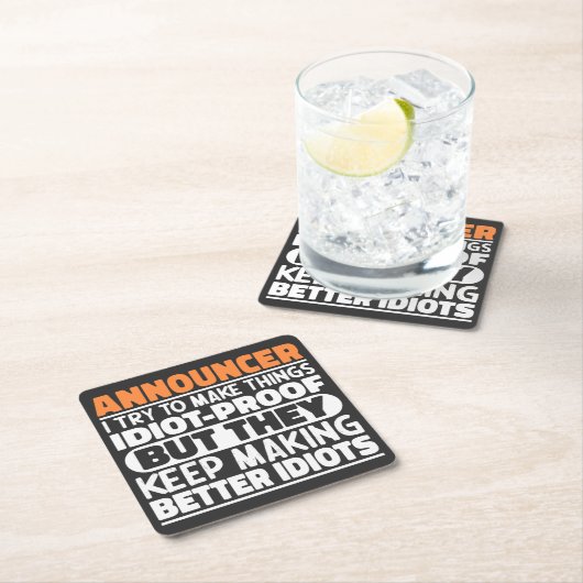 Aankondiger Ik probeer dingen idiote grappige uits Kartonnen Onderzetters (Insitu)