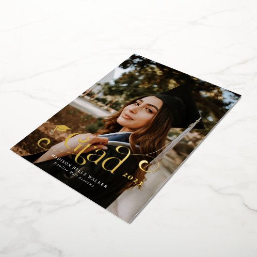 Aankondiging afstudeerder Swirly Font Afstuderen (Gedraaid)