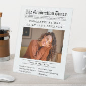 Aankondiging Afstuderen oude krantenstijl Reclamebord Met Voetstuk (Insitu)