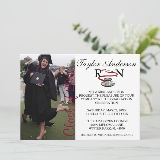 Aankondiging Afstuderen Trendy Medical RN School (Staand voorkant)