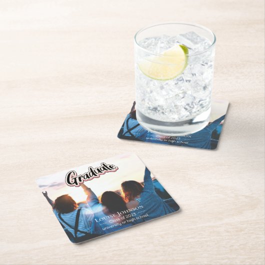 Aankondiging afstuderen van 2023 kartonnen onderzetters (Insitu)