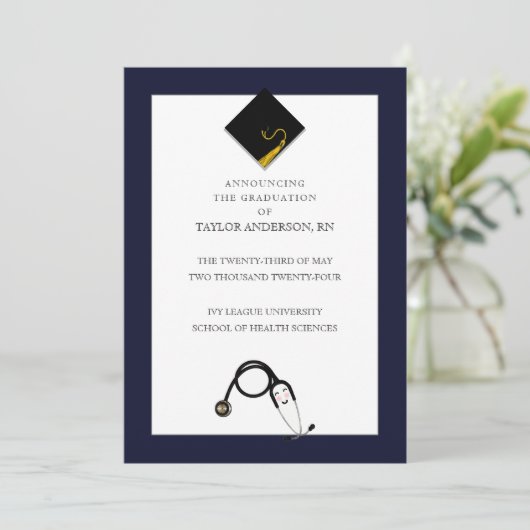 Aankondiging Afstuderen verpleegschool (Staand voorkant)