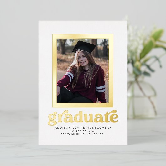 Aankondiging en uitnodiging van het Afstuderen van (Staand Voorkant)