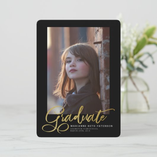 Aankondiging Gold Script Photo Afstuderen (Staand voorkant)