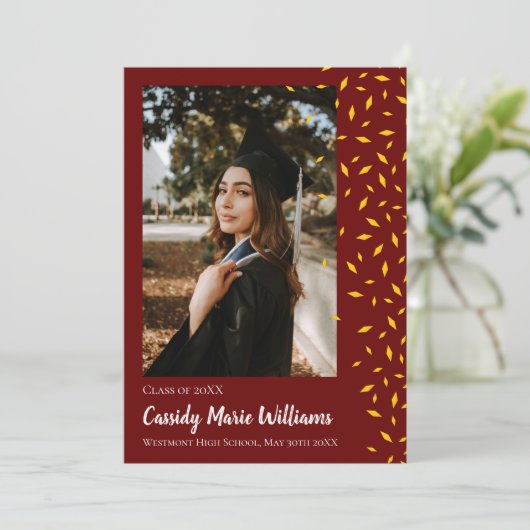 Aankondiging gouden maroon Confetti Afstuderen (Staand voorkant)