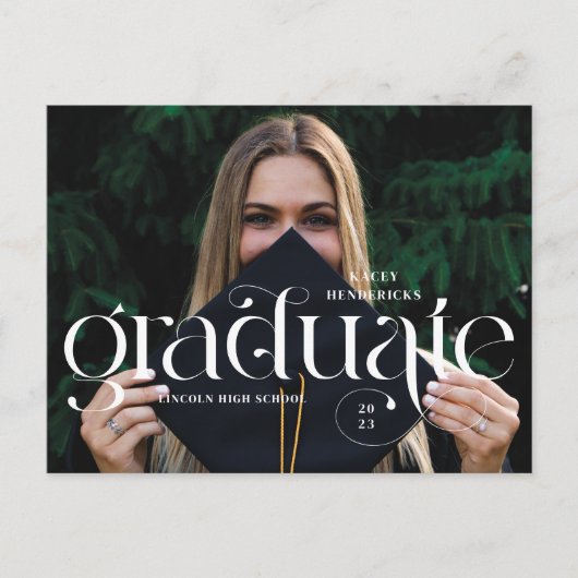 Aankondiging modern Swirl Serif Photo Afstuderen Briefkaart (Voorkant)