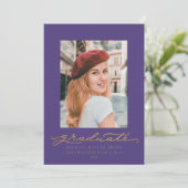 Aankondiging Paars en Gold Script Afstuderen (Staand voorkant)