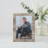 Aankondiging Rustic Woodgrain Afstuderen Briefkaart (Staand voorkant)