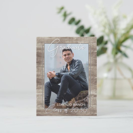 Aankondiging  Rustic Woodgrain Afstuderen Briefkaart (Staand voorkant)